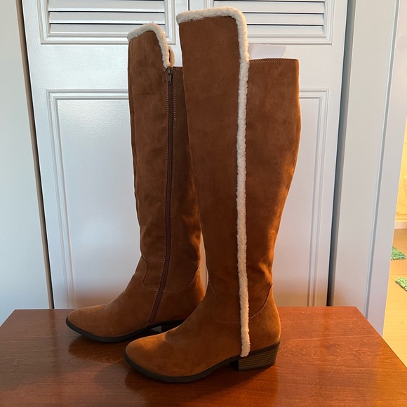MIA Over the Knee Suede Boot - Picture 5 of 7